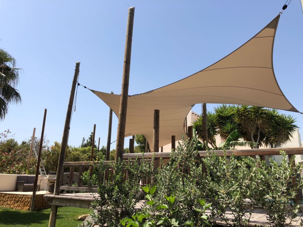 zeiloverkapping-op-maat - Manta Roofs Luxe-overkapping-van-zeildoek-verwijderbaar-stormvast