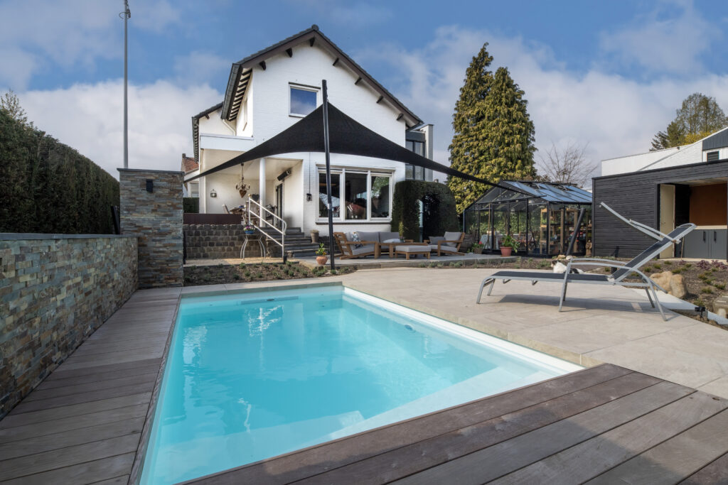 Overkapping-van-textiel-stormvast - Manta Roofs Overkapping-van-textiel-stormvast-waterdicht-verwijderbaar