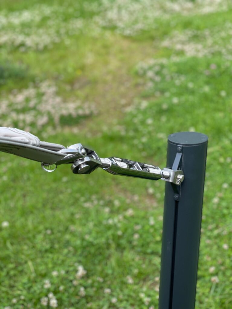 bevestiging-zeildoek-op-maat-met-spanner - Manta Roofs bevestiging-zeildoek-op-maat-met-spanner