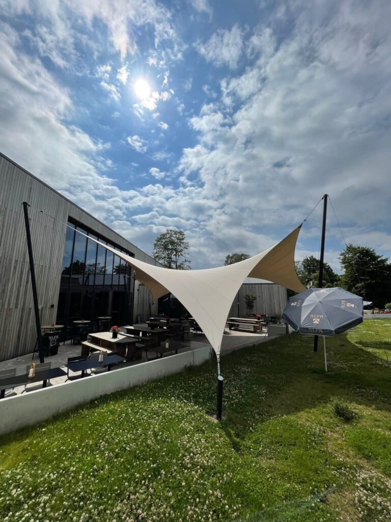 horeca-doek-van-zeil-stormvast-mantaroofs - Manta Roofs horeca-doek-van-zeil-stormvast-mantaroofs