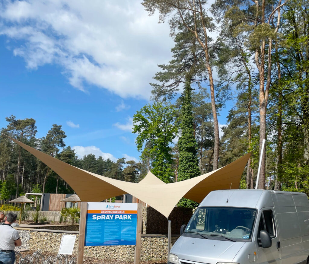 Luxe-overkapping-buitenplaats-verwijderbaar-stormvast-waterdicht-lichtdoorlatend - Manta Roofs Luxe-overkapping-buitenplaats-verwijderbaar-stormvast-waterdicht-lichtdoorlatend