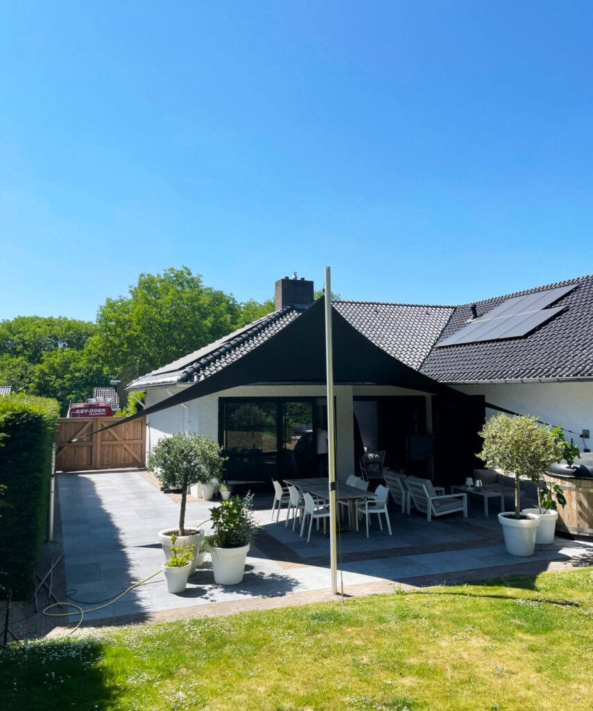 Stormvast-schaduwdoek-op-maat-manta-roofs - Manta Roofs Stormvast-schaduwdoek-op-maat-manta-roofs