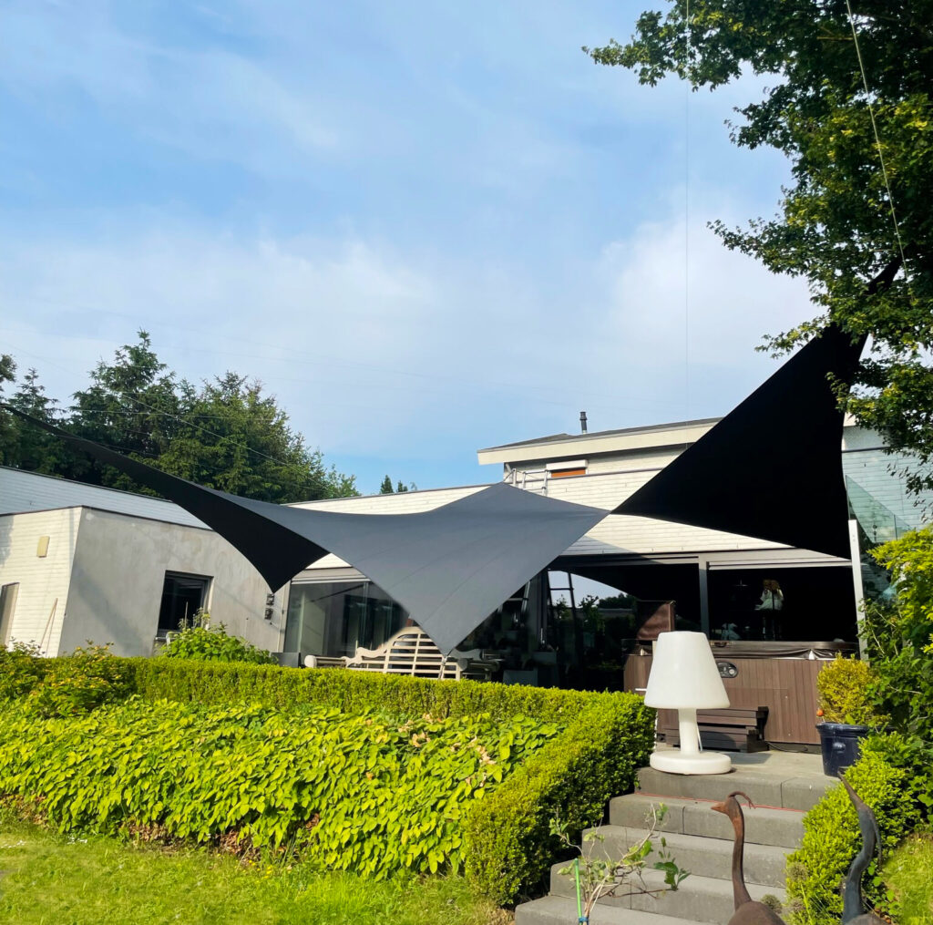 Zeildoek-op-maat-brunssum-verwijderbaar-stormvast - Manta Roofs Zeildoek-op-maat-brunssum-verwijderbaar-stormvast