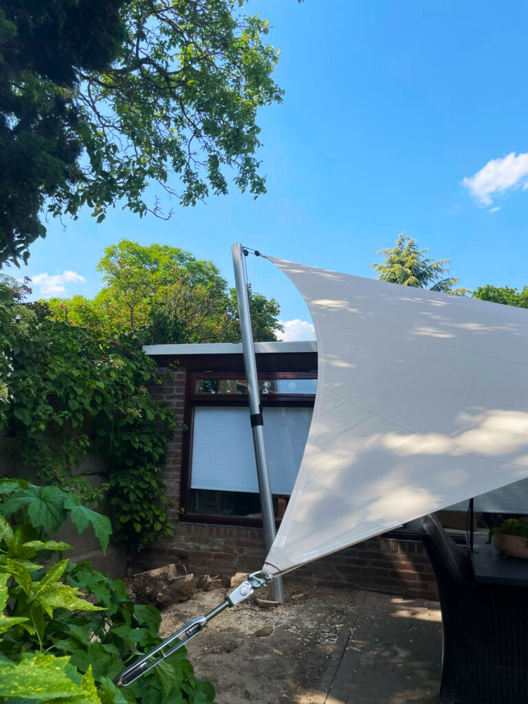 schaduwdoek-op-maat-verwijderbaar-stormvast - Manta Roofs schaduwdoek-op-maat-verwijderbaar-stormvast
