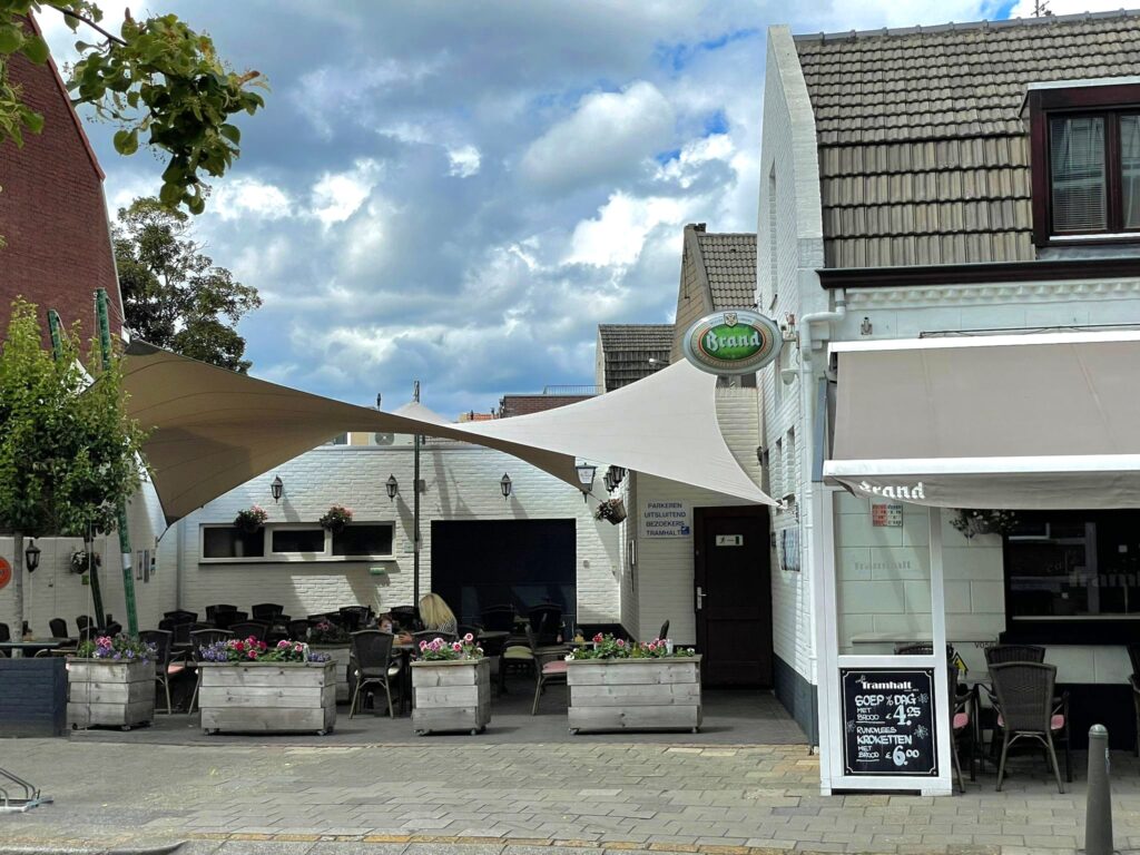 Tramhalt-Weert-overkapping-manta-roofs - Manta Roofs Tramhalt-Weert-overkapping-manta-roofs