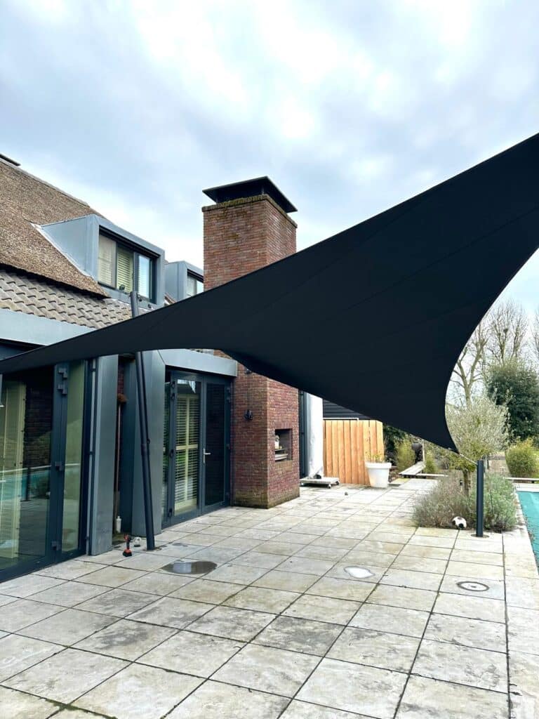 Luxe-schaduwdoek-aan-huis - Manta Roofs Luxe-schaduwdoek-aan-huis