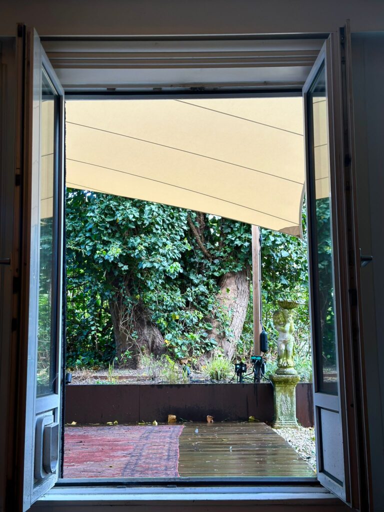 Stadstuin-schaduwdoek-plaatsen - Manta Roofs Stadstuin-schaduwdoek-plaatsen